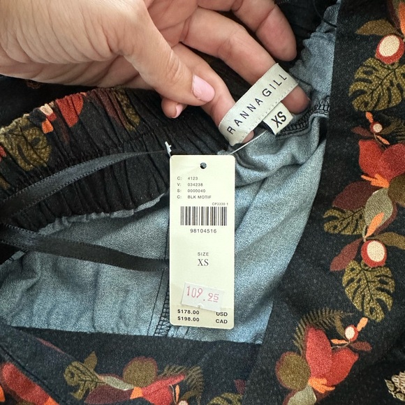 Ranna Gill Black wide leg pants with Orange and Red Floral Design - Picture 6 of 6